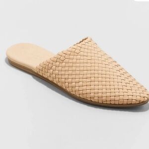 Universal Thread Women’s Dinah Mule Flat